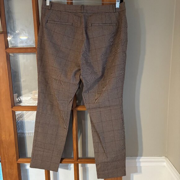 Banana Republic Women Sloan Curvy Fit SZ: 14 Brown/Camel plaid - Picture 6 of 13